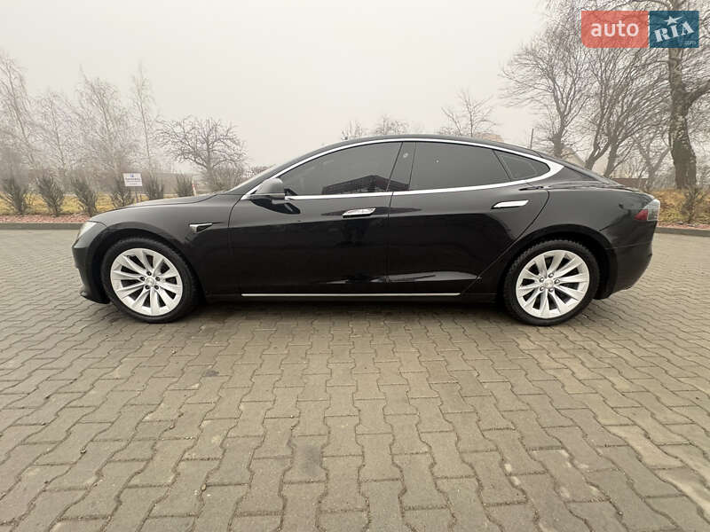 Лифтбек Tesla Model S 2017 в Трускавце фото 12 Лифтбек Tesla Model S 2017 в Трускавце