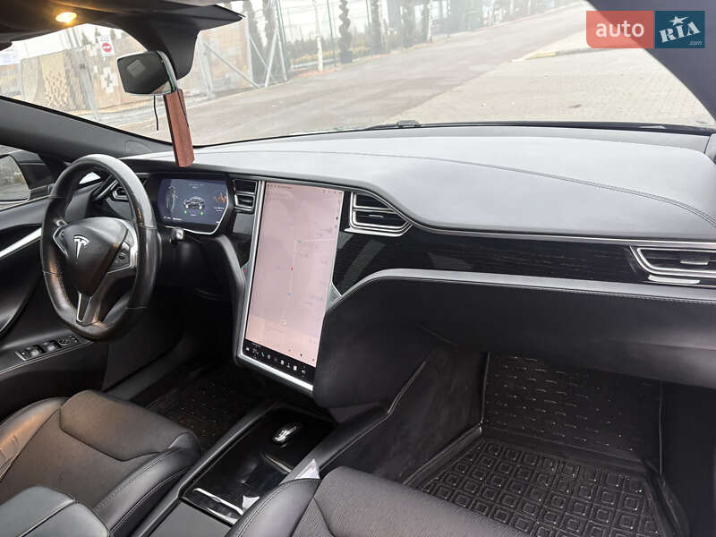 Лифтбек Tesla Model S 2017 в Трускавце фото 22 Лифтбек Tesla Model S 2017 в Трускавце