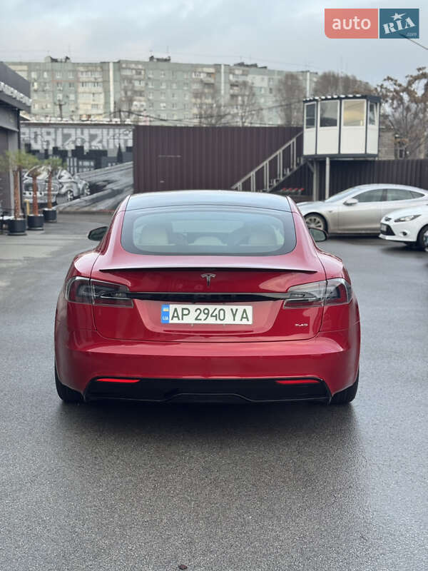 Ліфтбек Tesla Model S 2021 в Запоріжжі