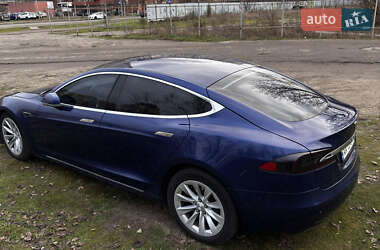 Лифтбек Tesla Model S 2016 в Киеве