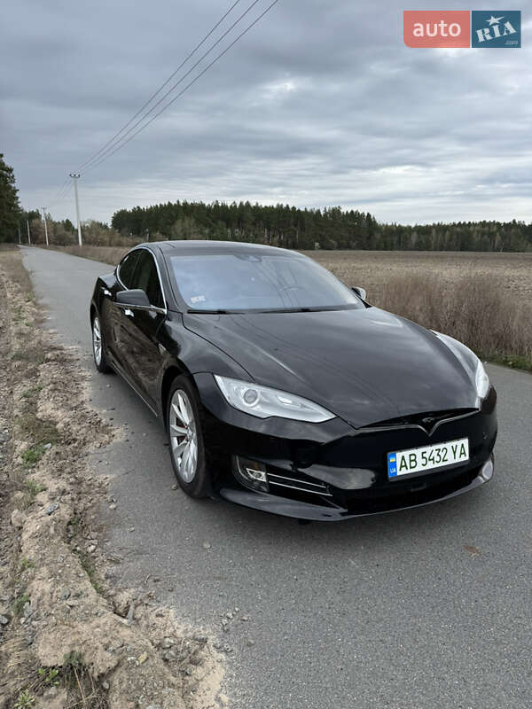 Tesla Model S 2016