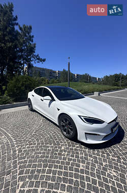 Лифтбек Tesla Model S 2023 в Киеве