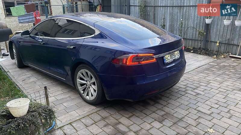 Лифтбек Tesla Model S 2016 в Львове фото 3 Лифтбек Tesla Model S 2016 в Львове