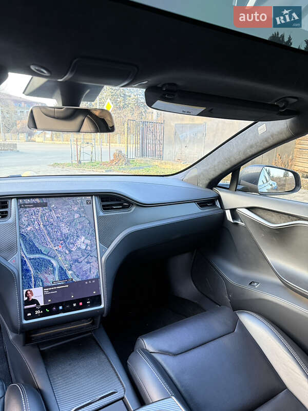 Ліфтбек Tesla Model S 2019 в Тячеві