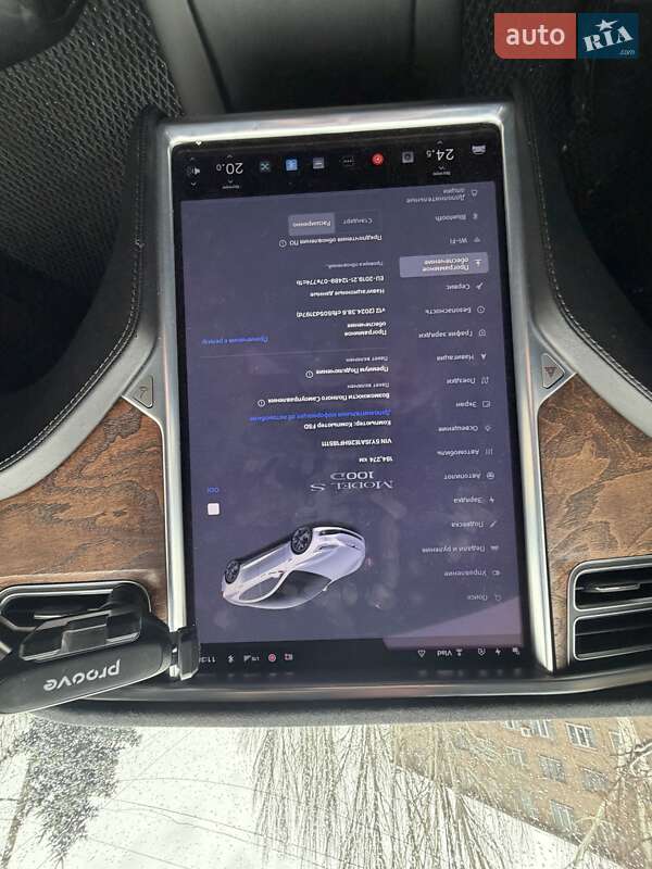 Лифтбек Tesla Model S 2017 в Запорожье