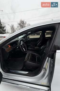 Лифтбек Tesla Model S 2017 в Запорожье