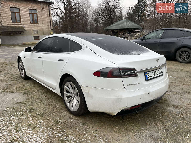 Ліфтбек Tesla Model S 2018 в Бродах фото 3 Ліфтбек Tesla Model S 2018 в Бродах