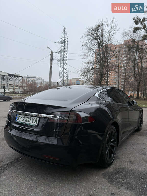 Лифтбек Tesla Model S 2016 в Харькове