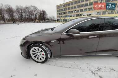 Лифтбек Tesla Model S 2013 в Ставище