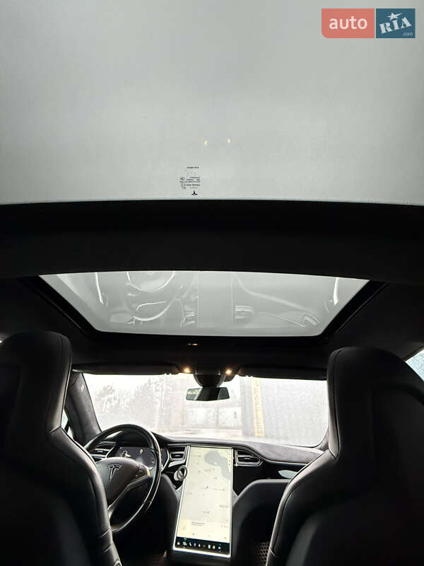 Лифтбек Tesla Model S 2015 в Ровно фото 23 Лифтбек Tesla Model S 2015 в Ровно