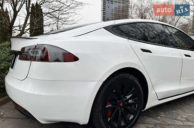 Ліфтбек Tesla Model S 2020 в Дніпрі