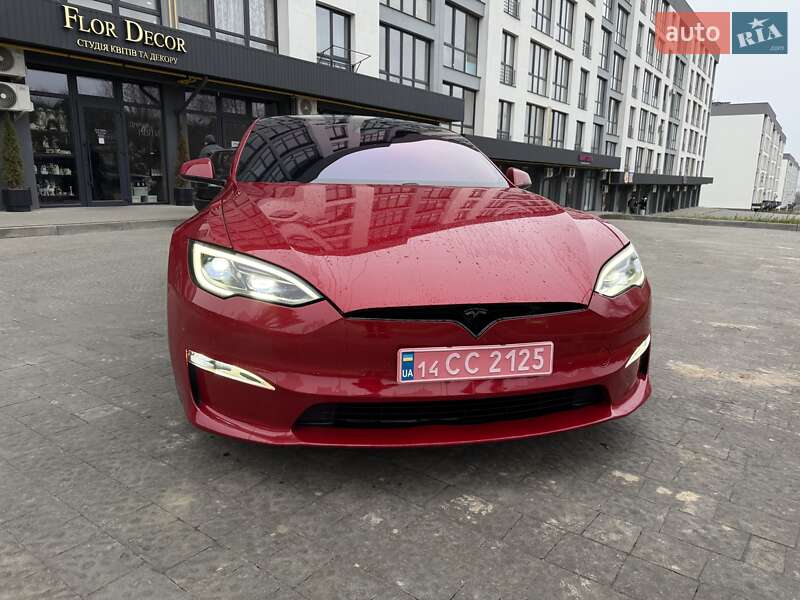 Лифтбек Tesla Model S 2021 в Львове