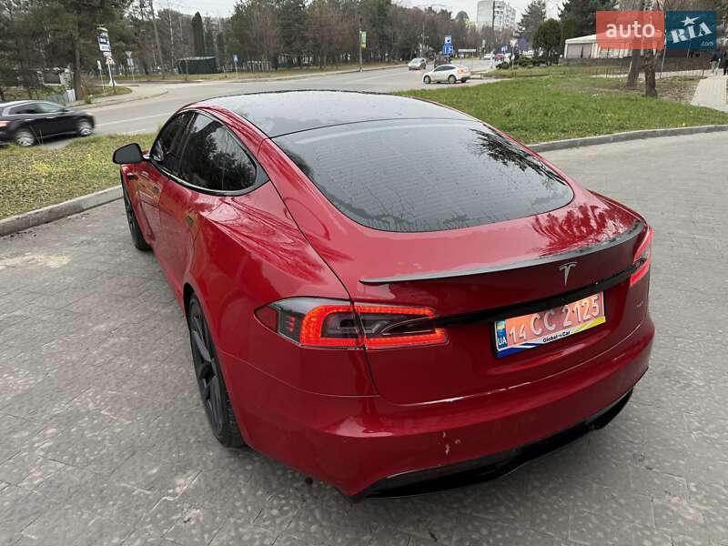 Лифтбек Tesla Model S 2021 в Львове