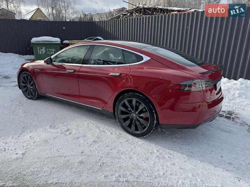Лифтбек Tesla Model S 2014 в Житомире