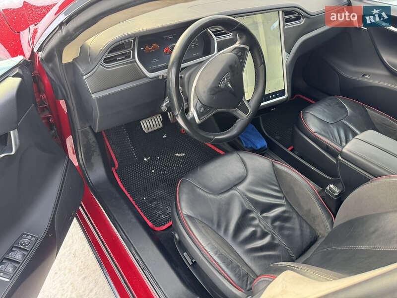 Лифтбек Tesla Model S 2014 в Житомире