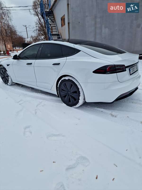 Лифтбек Tesla Model S 2023 в Одессе