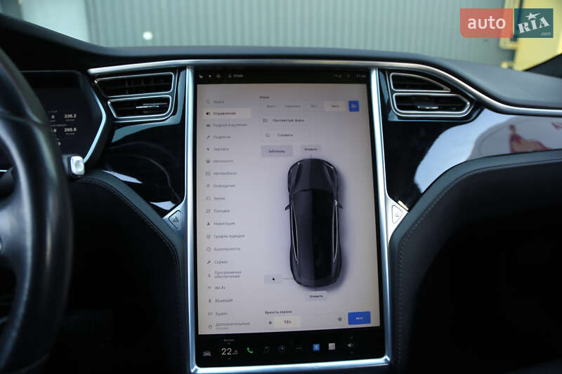 Лифтбек Tesla Model S 2018 в Киеве