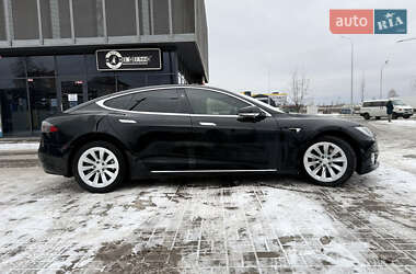 Ліфтбек Tesla Model S 2017 в Києві