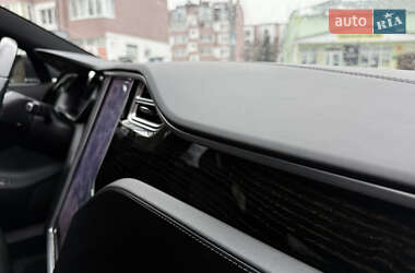 Ліфтбек Tesla Model S 2017 в Києві