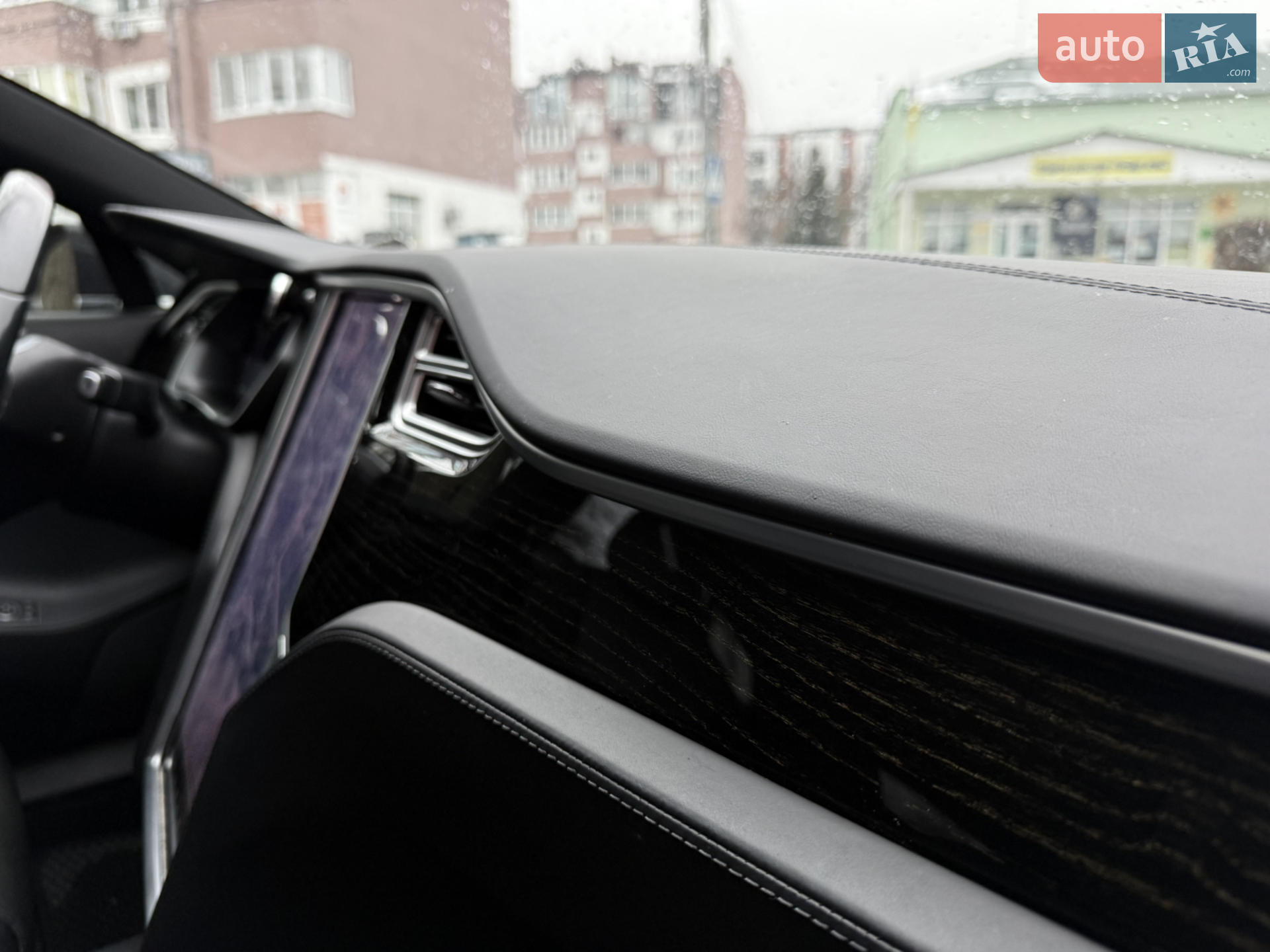 Tesla Model S 2017 VIN 5YJSA1E14HF209722 фото оголошення 32 з 99