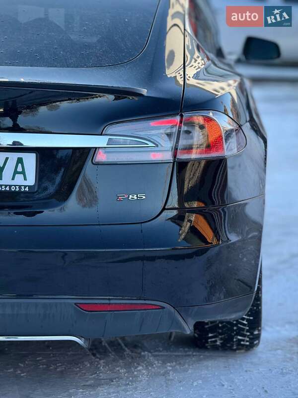 Лифтбек Tesla Model S 2013 в Черновцах фото 8 Лифтбек Tesla Model S 2013 в Черновцах