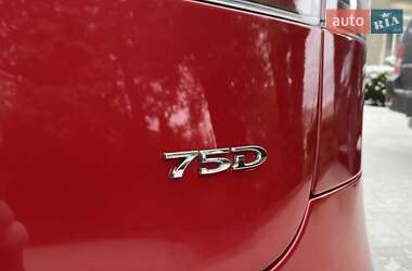Ліфтбек Tesla Model S 2017 в Чернівцях