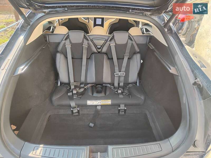 Ліфтбек Tesla Model S 2014 в Пустомитах фото 14 Ліфтбек Tesla Model S 2014 в Пустомитах