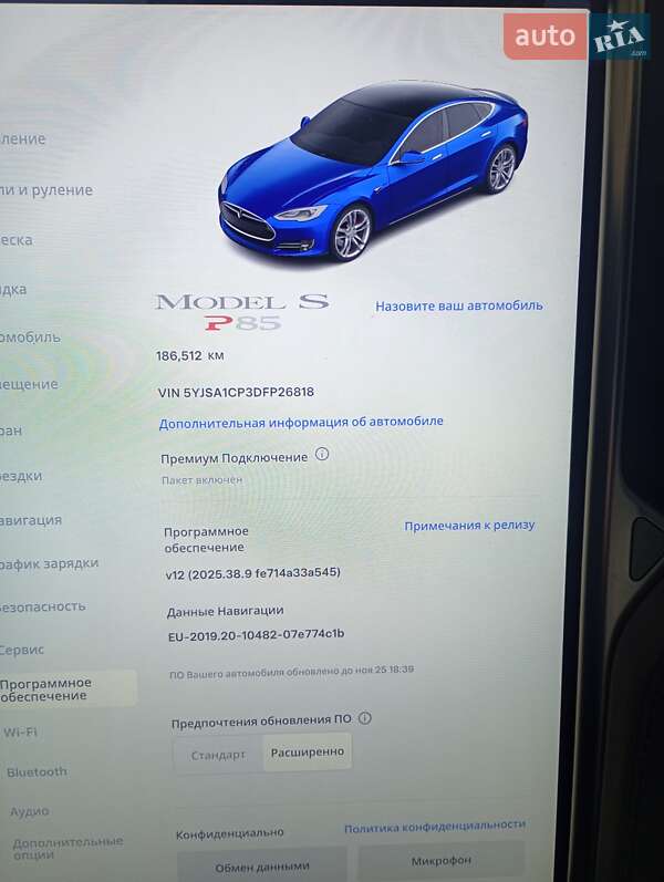 Лифтбек Tesla Model S 2013 в Нововолынске