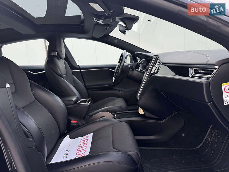 Ліфтбек Tesla Model S 2017 в Вінниці