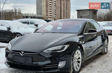 Ліфтбек Tesla Model S 2017 в Києві