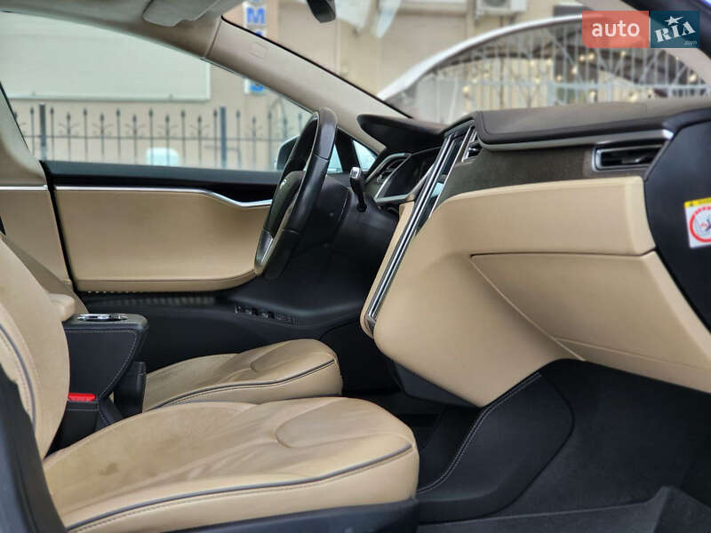 Ліфтбек Tesla Model S 2013 в Києві фото 12 Ліфтбек Tesla Model S 2013 в Києві