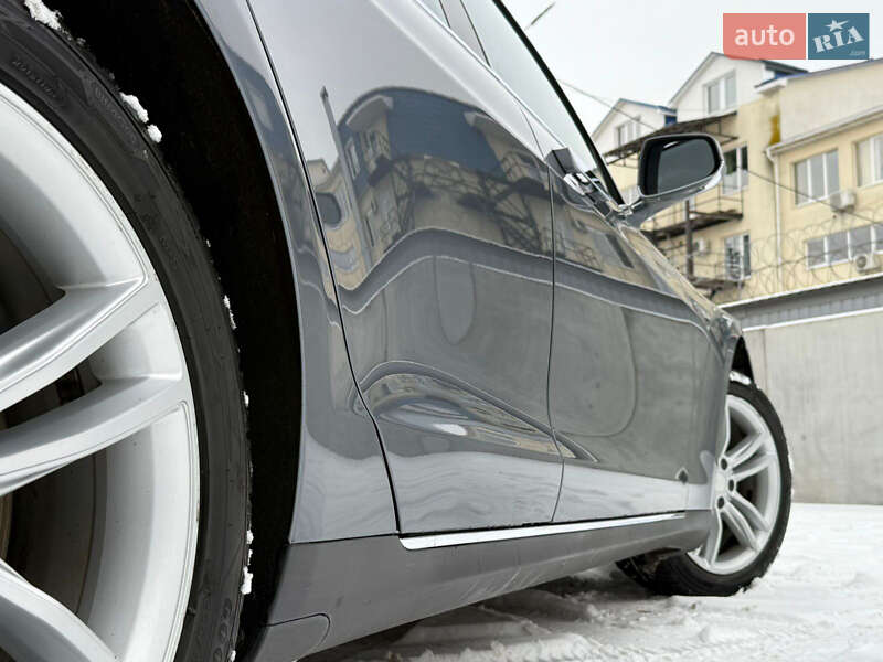 Лифтбек Tesla Model S 2013 в Луцке