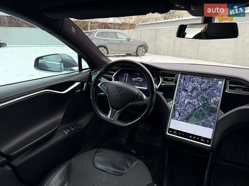 Лифтбек Tesla Model S 2013 в Луцке
