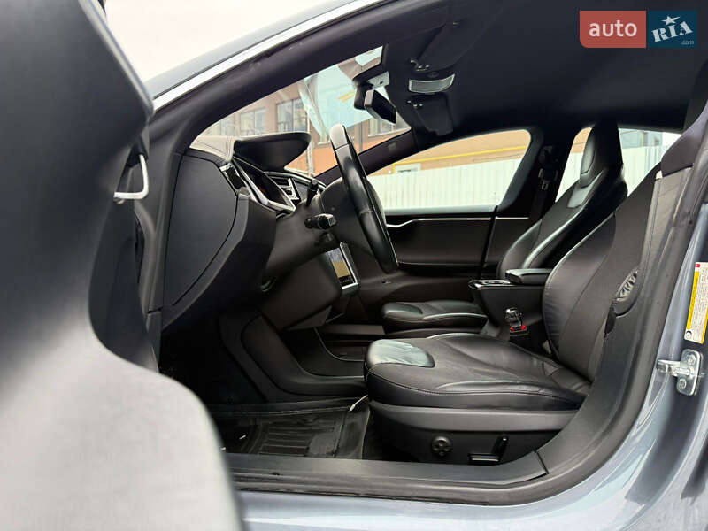 Лифтбек Tesla Model S 2013 в Луцке