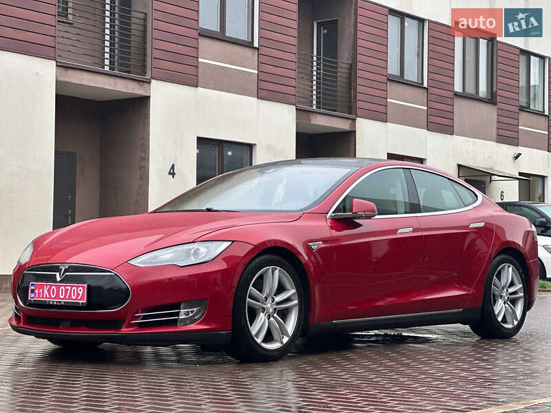 Лифтбек Tesla Model S 2015 в Одессе