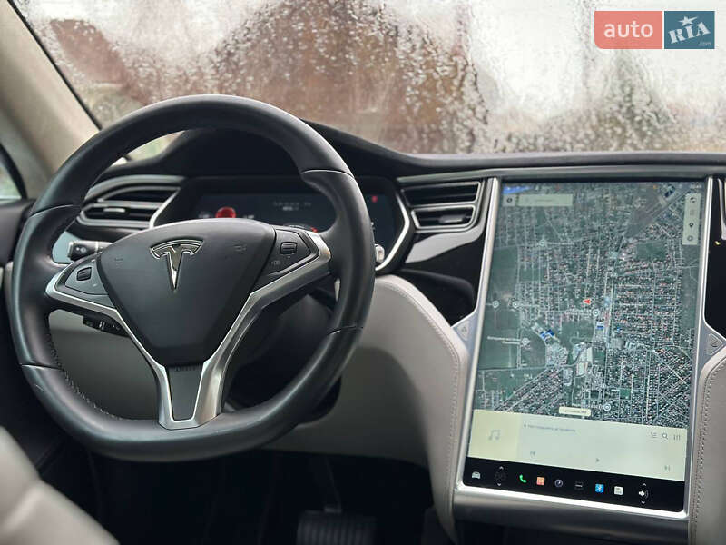Лифтбек Tesla Model S 2015 в Одессе