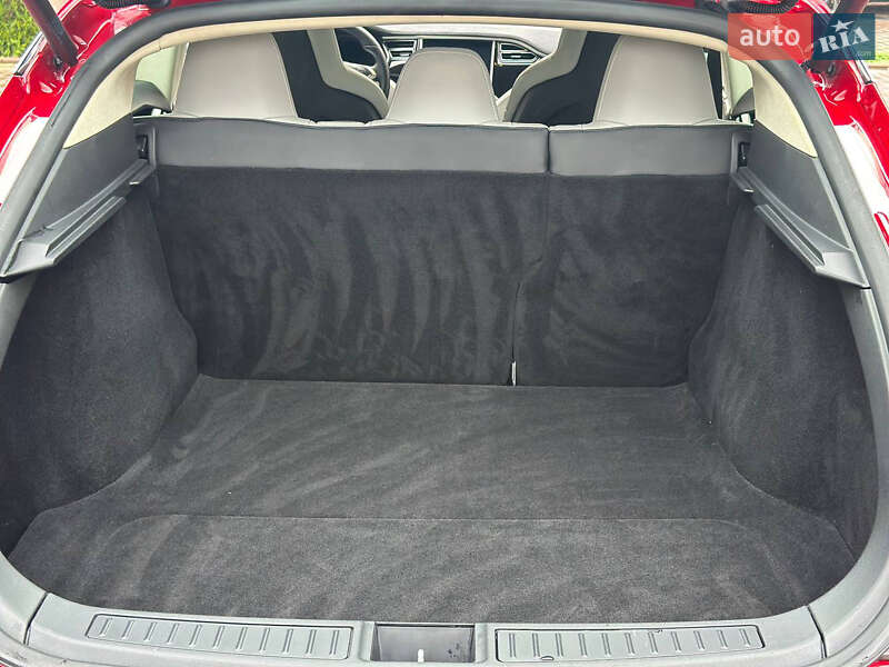 Лифтбек Tesla Model S 2015 в Одессе