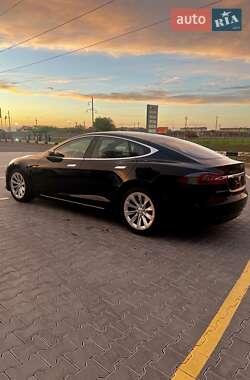 Лифтбек Tesla Model S 2019 в Одессе