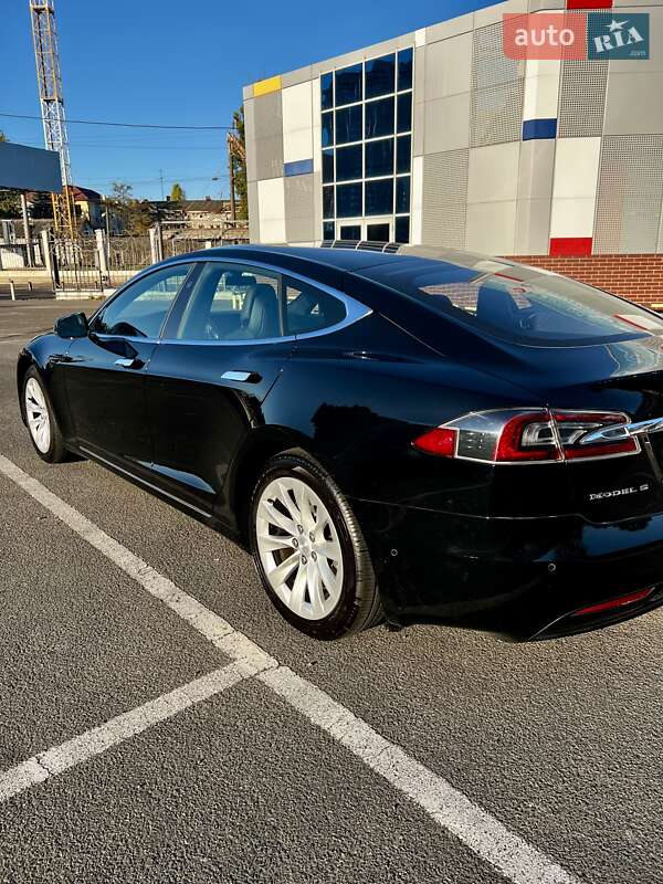 Лифтбек Tesla Model S 2019 в Одессе