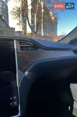 Лифтбек Tesla Model S 2019 в Одессе