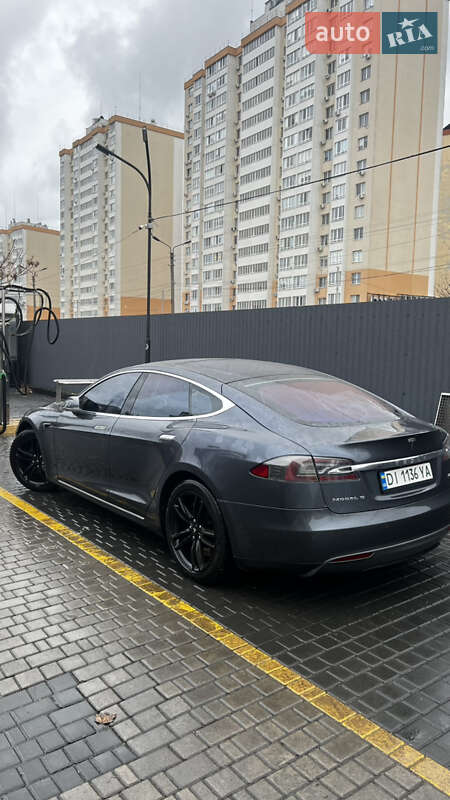 Лифтбек Tesla Model S 2015 в Одессе