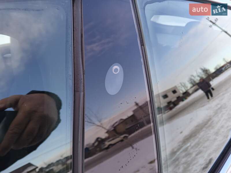 Лифтбек Tesla Model S 2017 в Киеве