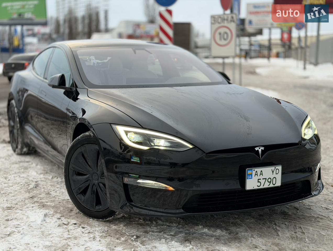 2025 Tesla Model Y - мініатюра 6