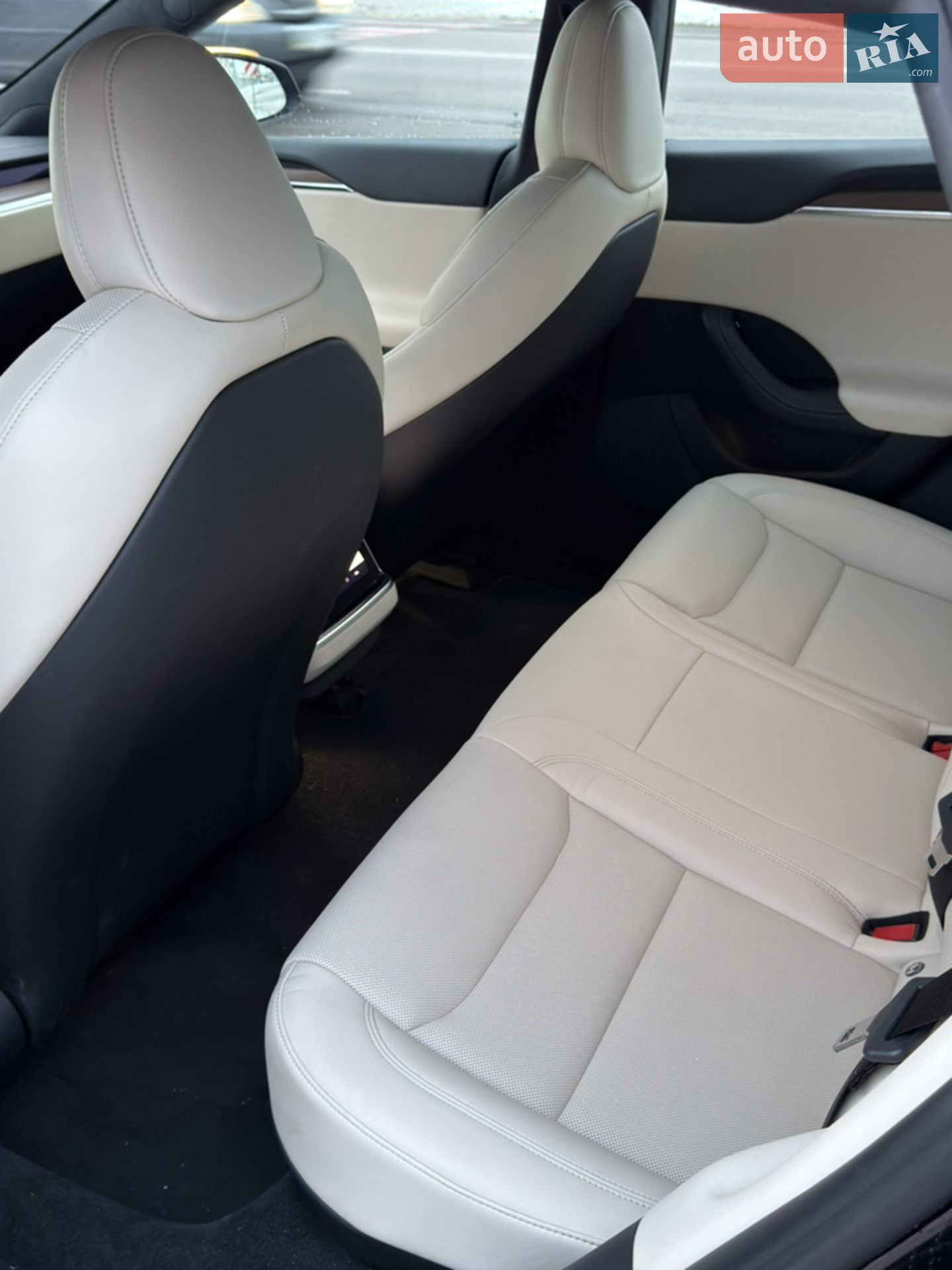 2022 Tesla Model S - мініатюра 12