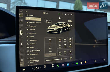Лифтбек Tesla Model S 2022 в Ужгороде