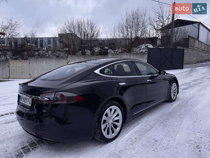 Ліфтбек Tesla Model S 2017 в Рівному фото 11 Ліфтбек Tesla Model S 2017 в Рівному
