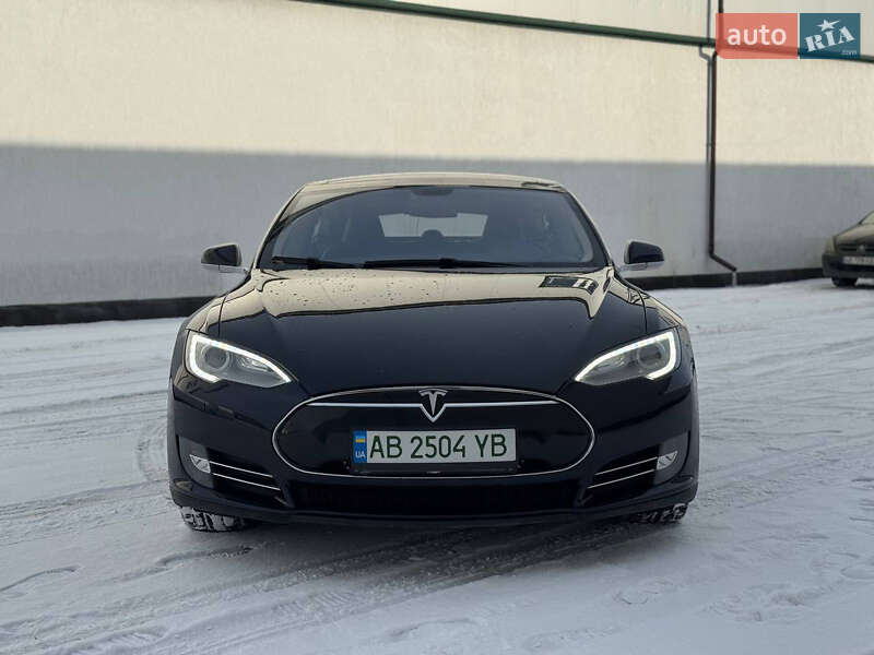 Ліфтбек Tesla Model S 2013 в Вінниці