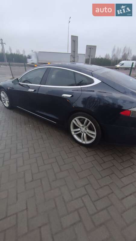 Ліфтбек Tesla Model S 2013 в Житомирі