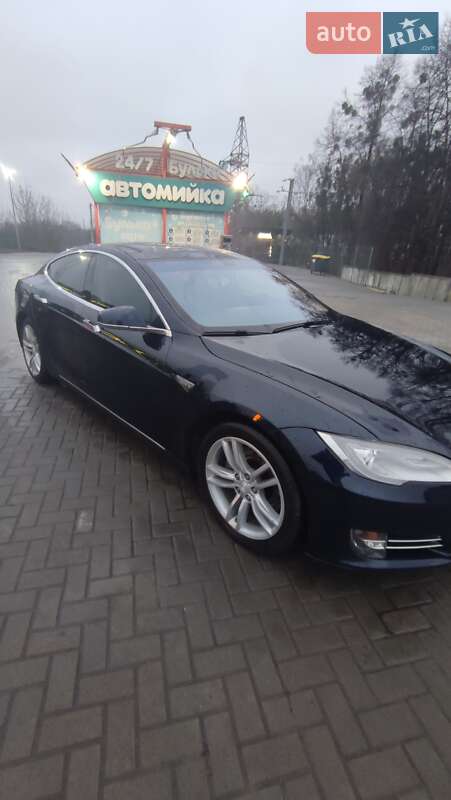 Ліфтбек Tesla Model S 2013 в Житомирі