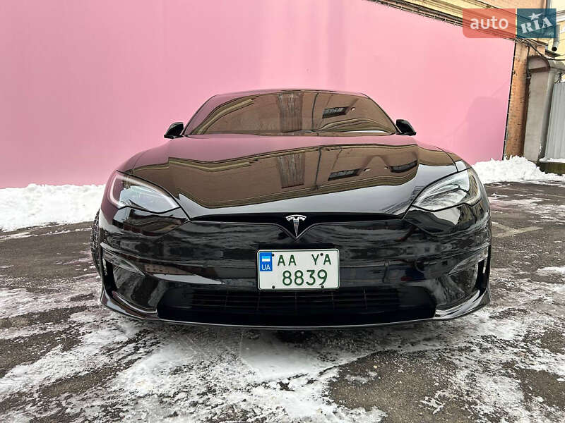 Лифтбек Tesla Model S 2022 в Киеве